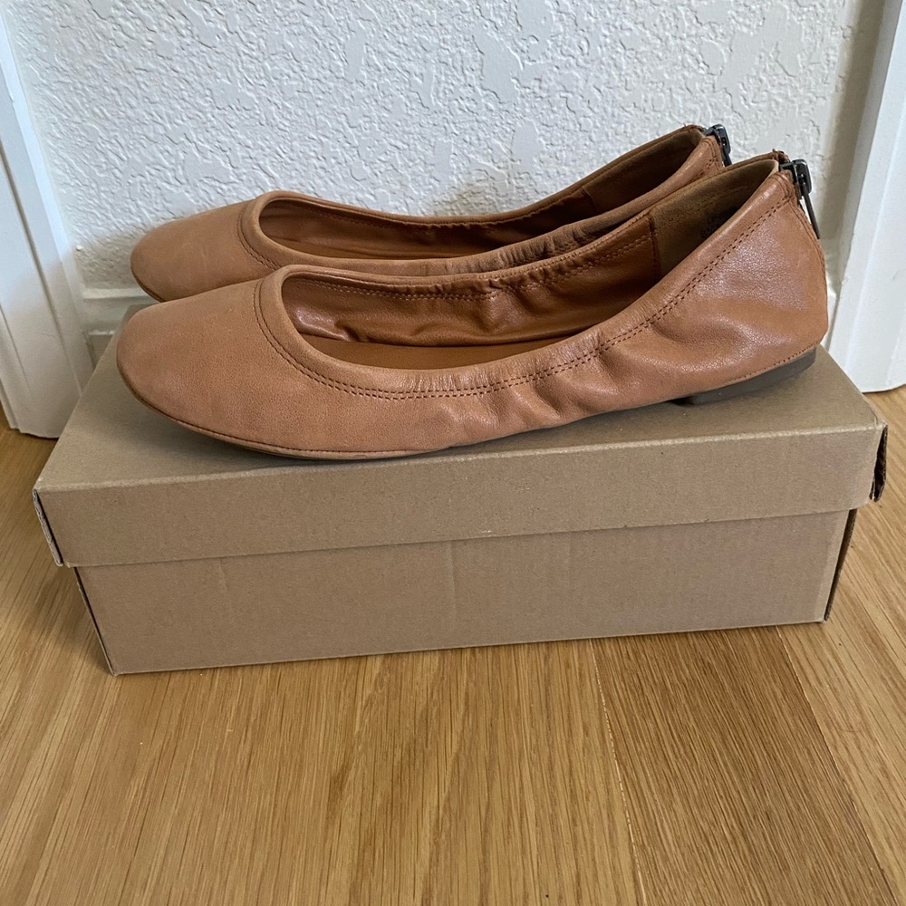 Lucky Brand Tan Leather Ballet Flats
